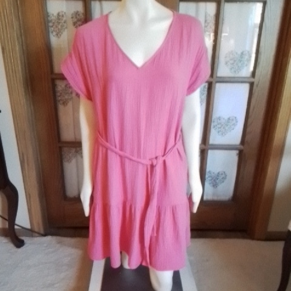 Ann Taylor 100% cotton drop-waist dress, bright pink, size M.